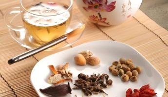 Autumn is intense, and the chill is heavy. Traditional Chinese medicine helps you keep warm and prevent coldness