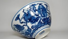 Entering the cultural relics of Nanbo, Ming blue and white porcelain bowls with the Eight Immortals pattern