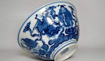 Entering the cultural relics of Nanbo, Ming blue and white porcelain bowls with the Eight Immortals pattern